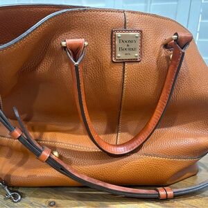 Dooney & bourke purse